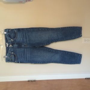 Good American Good Waist Crop size 8